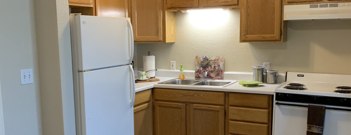 sand prairie - apartment interior: full kitchen